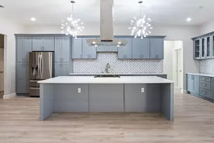 8809 Isom Ln, Dallas, TX 75249 - Photo 3