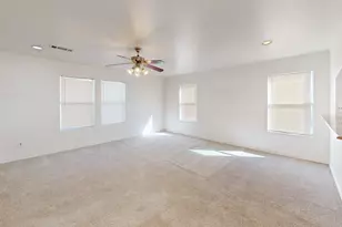 8133 Elvis Ct, Fort Worth, TX 76134 - Photo 5