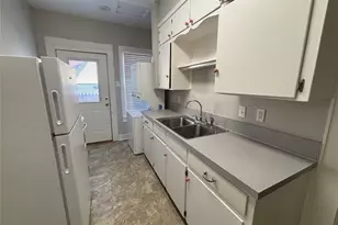 3817 Crestline Rd, Fort Worth, TX 76107 - Photo 5