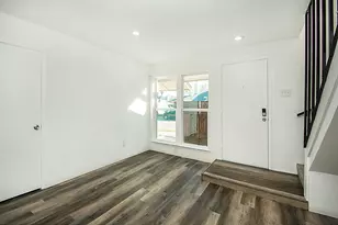 2611 Via Cordova, Carrollton, TX 75006 - Photo 5