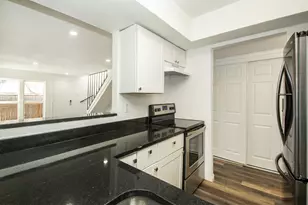 2611 Via Cordova, Carrollton, TX 75006 - Photo 11