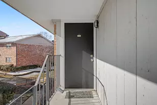 8095 Meadow Rd, Dallas, TX 75231 - Photo 3