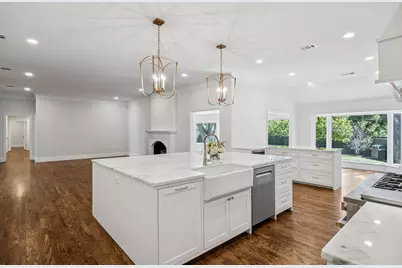 6848 Midcrest Drive, Dallas, TX 75254 - Photo 11