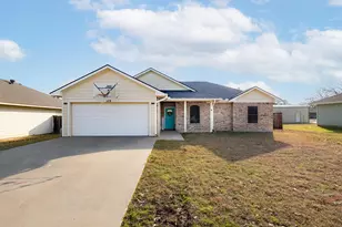109 Loraine St, Pottsboro, TX 75076 - Photo 1