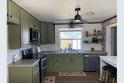 1409 11th Street, Mineral Wells, TX 76067 - Photo 3