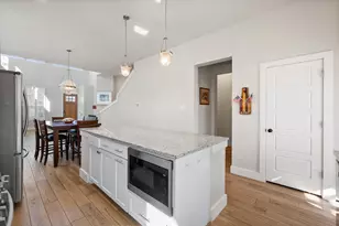 203 W Kimball St, Mansfield, TX 76063 - Photo 11