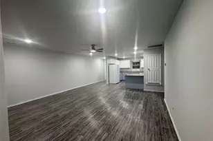 800 Sycamore St, Commerce, TX 75428 - Photo 5