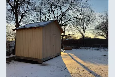 413 SW 14th Street, Grand Prairie, TX 75051 - Photo 11