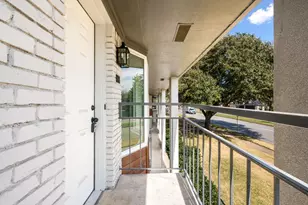 3913 Inwood Rd, Dallas, TX 75209 - Photo 3