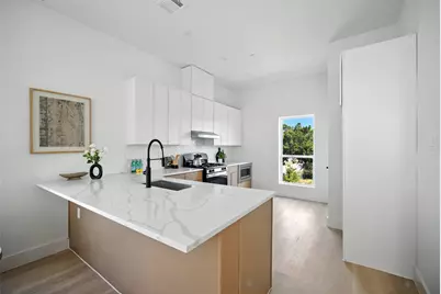 312 N Lancaster Avenue #104, Dallas, TX 75203 - Photo 13