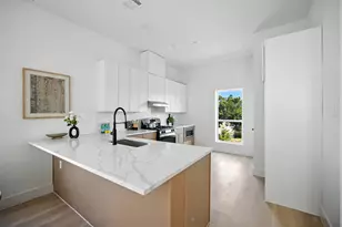 312 N Lancaster Ave, Dallas, TX 75203 - Photo 13