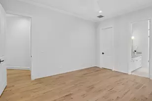 6011 Lakehurst Ave, Dallas, TX 75230 - Photo 27