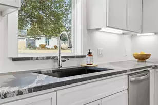 2225 Hermanson Dr, Waco, TX 76710 - Photo 11