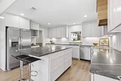 2225 Hermanson Drive, Waco, TX 76710 - Photo 9