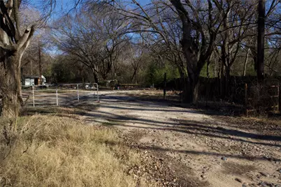 725 County Road 414, Cleburne, TX 76031 - Photo 13