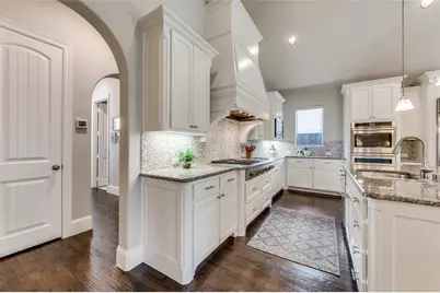 628 Creekway Drive, Irving, TX 75039 - Photo 15