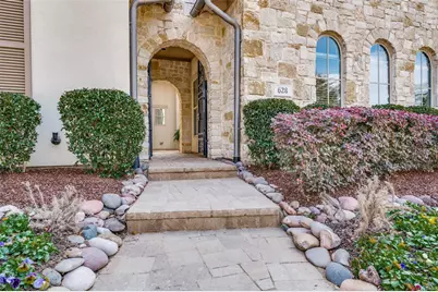 628 Creekway Drive, Irving, TX 75039 - Photo 3