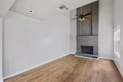 2158 Fleur De Lis Court, Arlington, TX 76012 - Photo 3