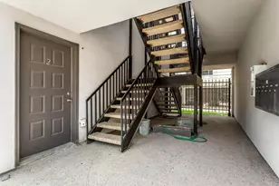 2002 N Fitzhugh Ave, Dallas, TX 75204 - Photo 23