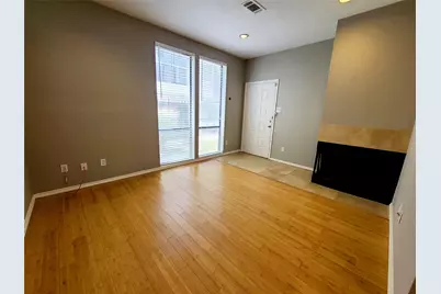 2002 N Fitzhugh Avenue #2, Dallas, TX 75204 - Photo 3
