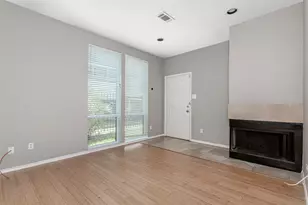 2002 N Fitzhugh Ave, Dallas, TX 75204 - Photo 13