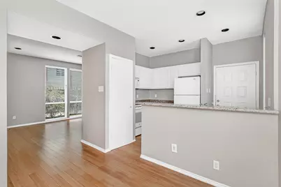 2002 N Fitzhugh Avenue #2, Dallas, TX 75204 - Photo 11