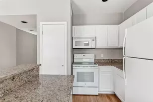 2002 N Fitzhugh Ave, Dallas, TX 75204 - Photo 5