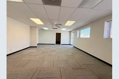 220 N Oak Avenue, Mineral Wells, TX 76067 - Photo 5