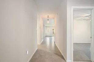 704 Christopher Dr, Cleburne, TX 76033 - Photo 3