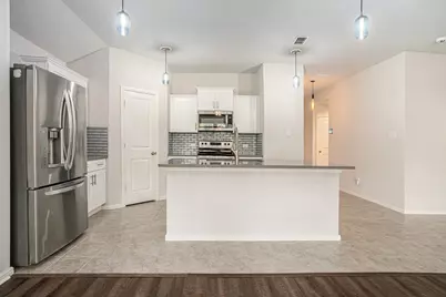 704 Christopher Drive, Cleburne, TX 76033 - Photo 9