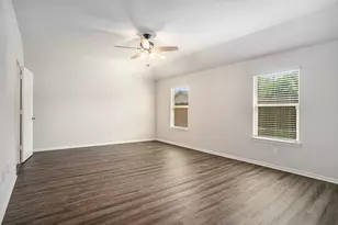 704 Christopher Dr, Cleburne, TX 76033 - Photo 11