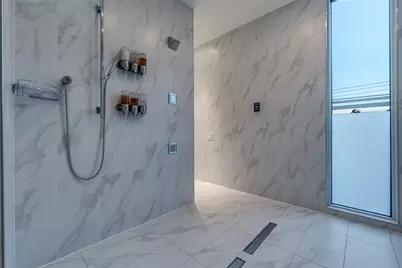 2300 N Carroll Avenue, Dallas, TX 75204 - Photo 27