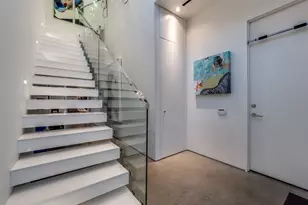 2300 N Carroll Ave, Dallas, TX 75204 - Photo 17