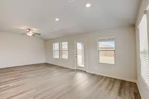 2225 Zephyr Dr, Princeton, TX 75407 - Photo 5