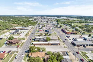 916-B E Hubbard St, Mineral Wells, TX 76067 - Photo 33