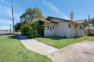 916-B E Hubbard St, Mineral Wells, TX 76067 - Photo 1