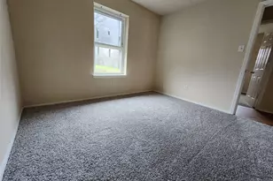 4304 S Cravens Rd, Fort Worth, TX 76119 - Photo 5