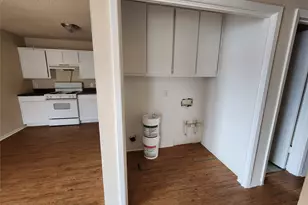 4304 S Cravens Rd, Fort Worth, TX 76119 - Photo 15