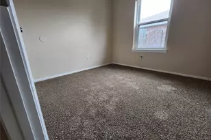 4304 S Cravens Rd, Fort Worth, TX 76119 - Photo 13