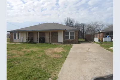 4304 S Cravens Road, Fort Worth, TX 76119 - Photo 3