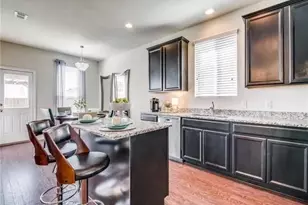 3104 Walker Creek Dr, Little Elm, TX 75068 - Photo 7