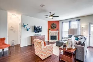 3104 Walker Creek Dr, Little Elm, TX 75068 - Photo 3