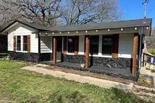 356 Shoreline Dr, Azle, TX 76020 - Photo 1