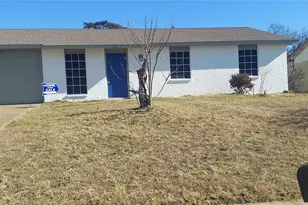 117 Yorkshire Dr, Cedar Hill, TX 75104 - Photo 1