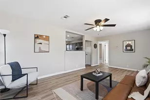 3307 Dawes Dr, Dallas, TX 75211 - Photo 5