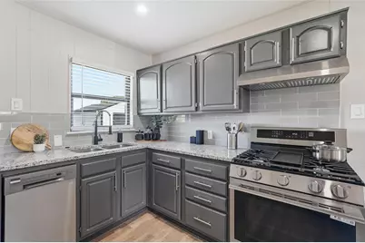 3307 Dawes Drive, Dallas, TX 75211 - Photo 7