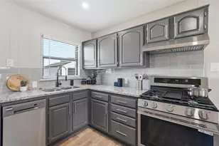 3307 Dawes Dr, Dallas, TX 75211 - Photo 7