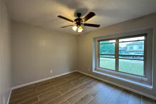 6624 Aztec Ct, Lake Worth, TX 76135 - Photo 11