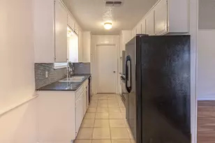 6704 Trailwood Dr, Forest Hill, TX 76140 - Photo 7