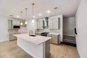 8330 Bayside Dr, Rowlett, TX 75088 - Photo 5